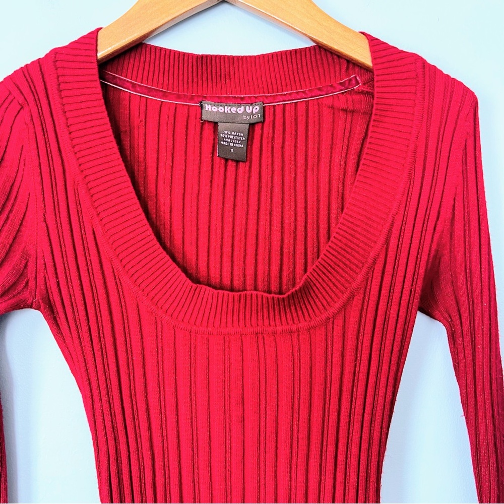 Red Ribbed Sweater Top Size Small - Picture 3 of 6